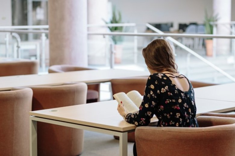 Sammenhenger mellom psykisk helse og unge mennesker som hverken er i utdanning, arbeid eller opplæring (NEETS)