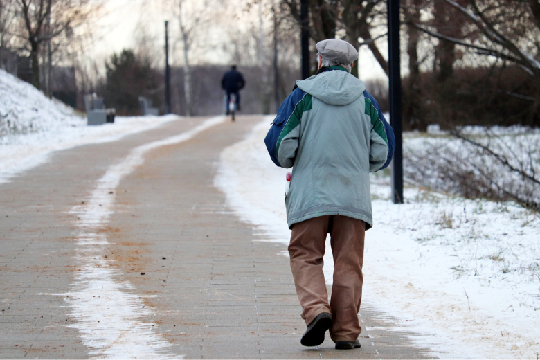 «Å falle kan hende alle»