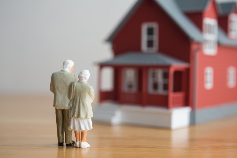 Ny kort forskningsomtale: Udekkede behov hos hjemmeboende eldre og betydningen av nyere teknologi