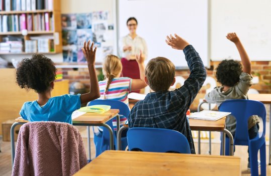 Norsk studie: Økt risiko for psykiske problemer for de yngste i klassen (Dagens Medisin)
