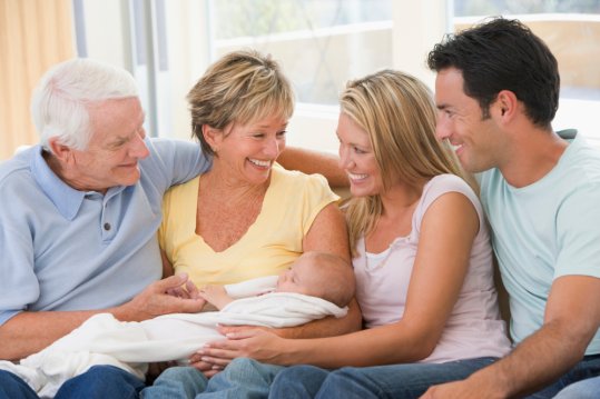 Støtte fra besteforeldre og mødres mentale helse etter fødselen (Human Nature)