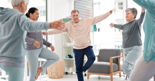 Metaanalyse: Trening ga betydelig psykisk helsegevinst for eldre med kreft (JAMA)